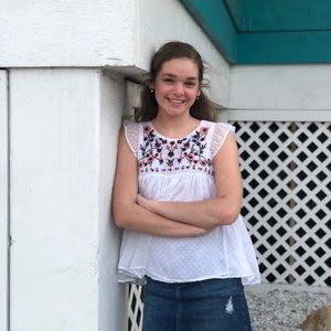 Meet your Posher, Avery